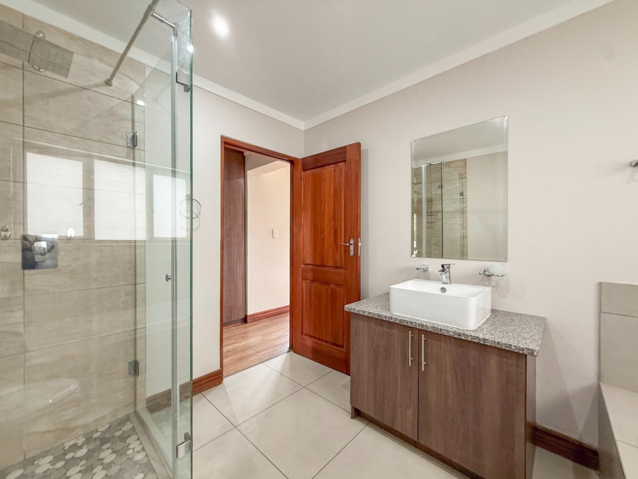 4 Bedroom Property for Sale in The Islands Estates North West